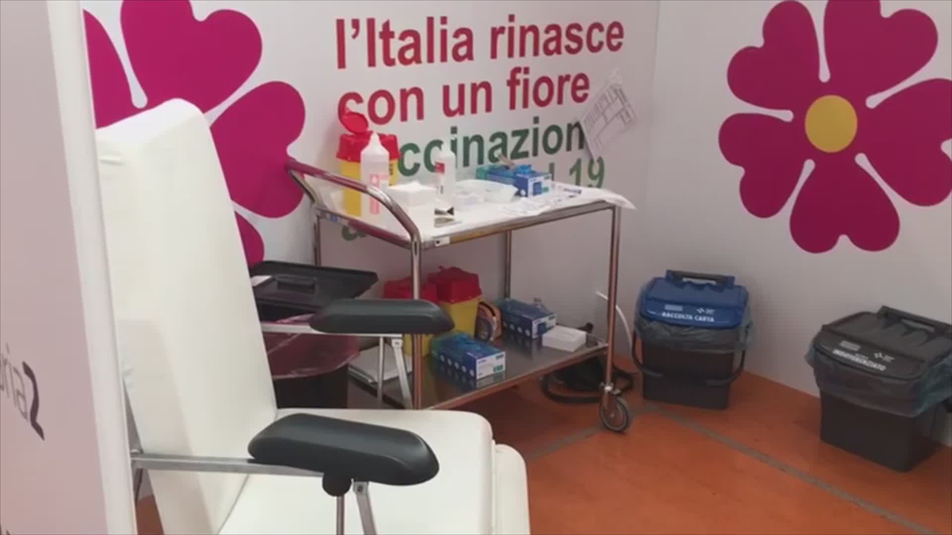 Oggi il secondo vaccine day per i soggetti fragili. Da lunedì 60enni