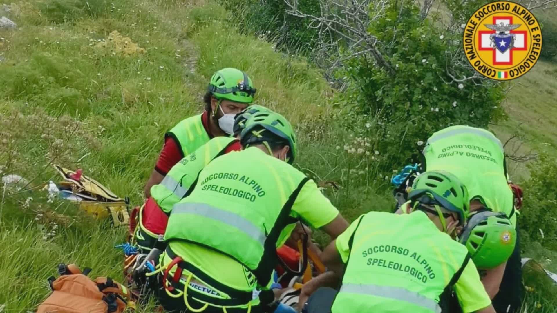 Escusionista ferito, scattano i soccorsi