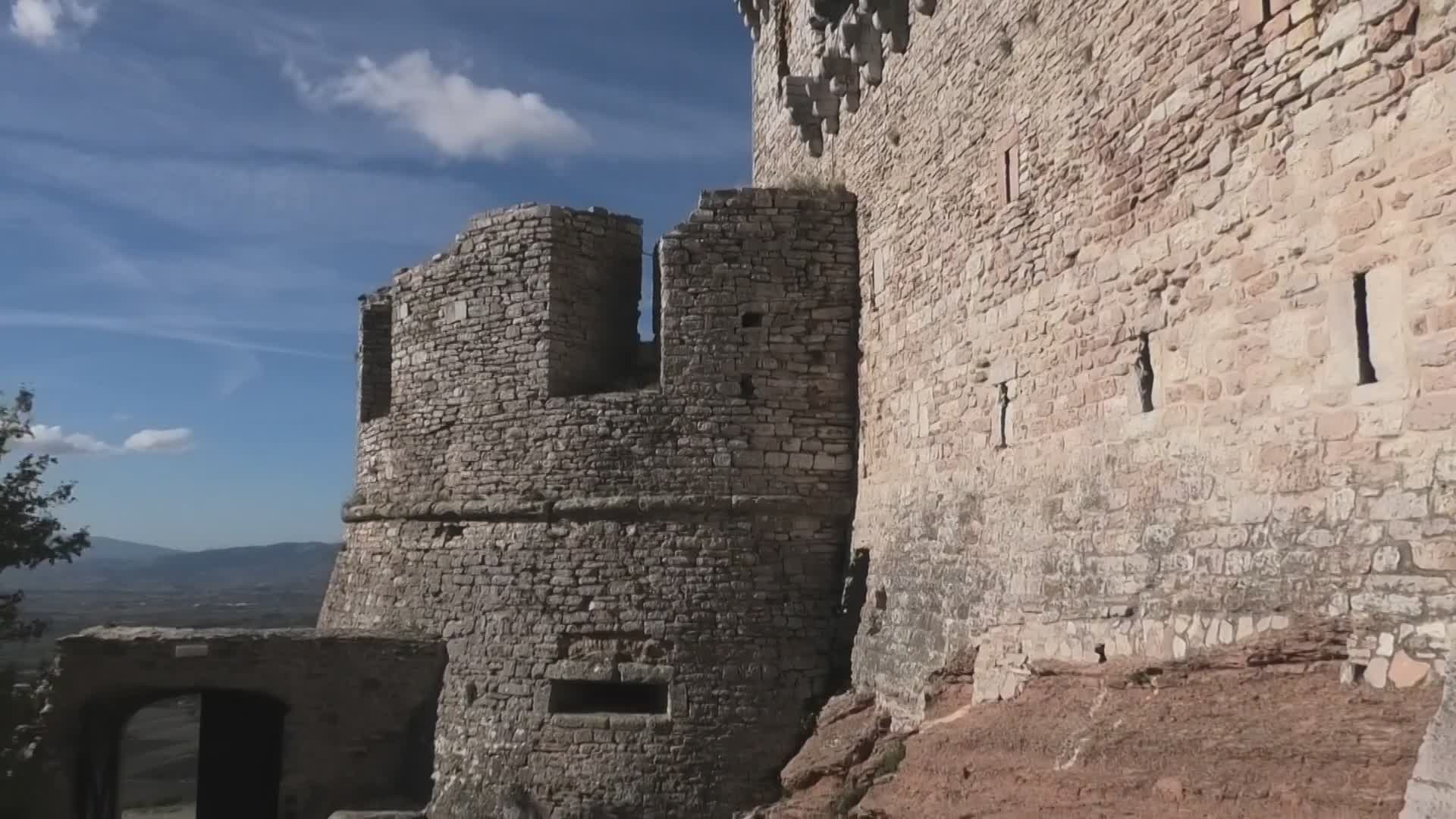 Rocca Maggiore chiusa 8 mesi per lavori