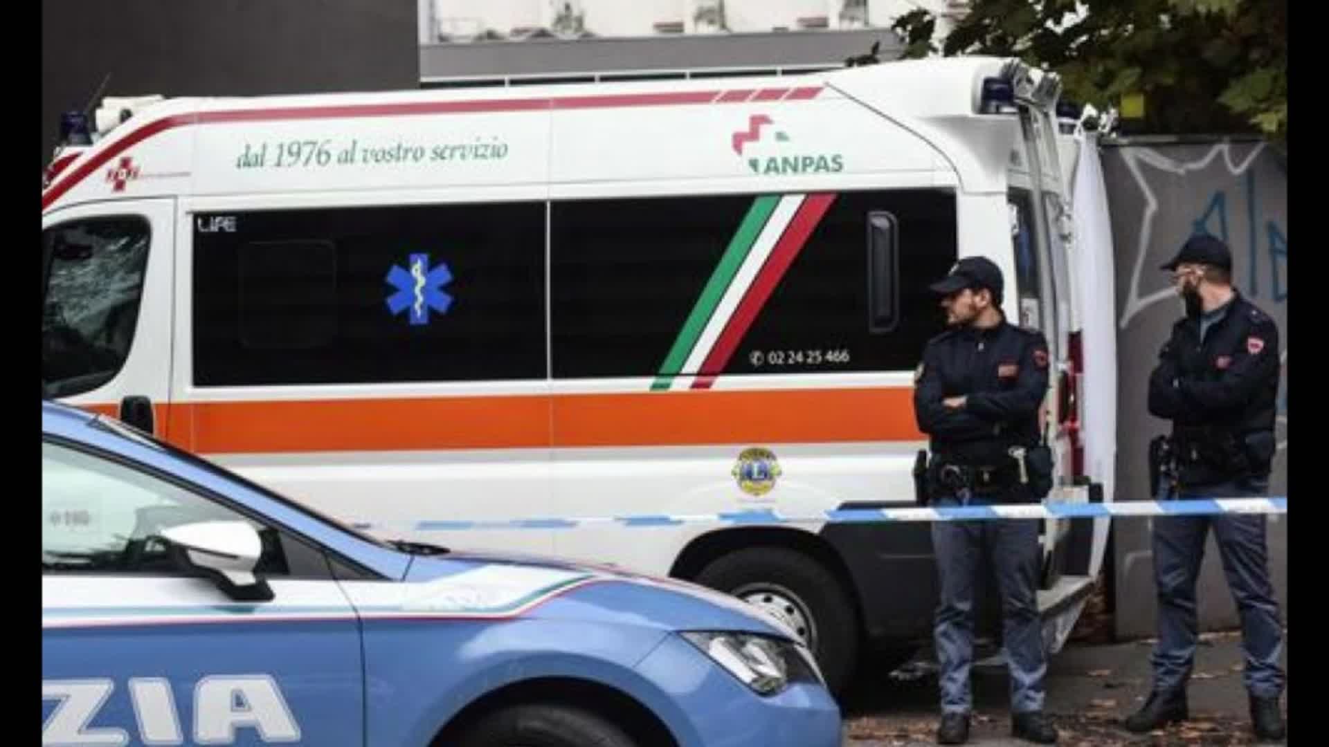 Città sotto shok per diciassettenne trovato morto in casa