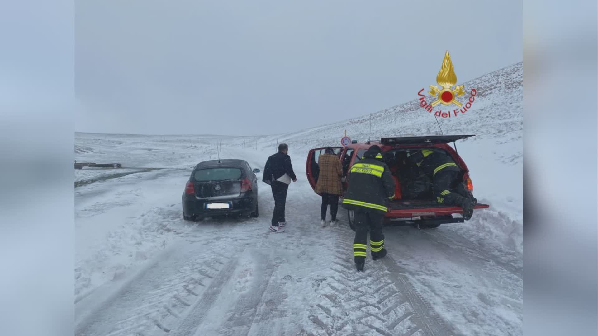 Due salvataggi dei vigili del fuoco, a Castelluccio e Sant’Anatolia