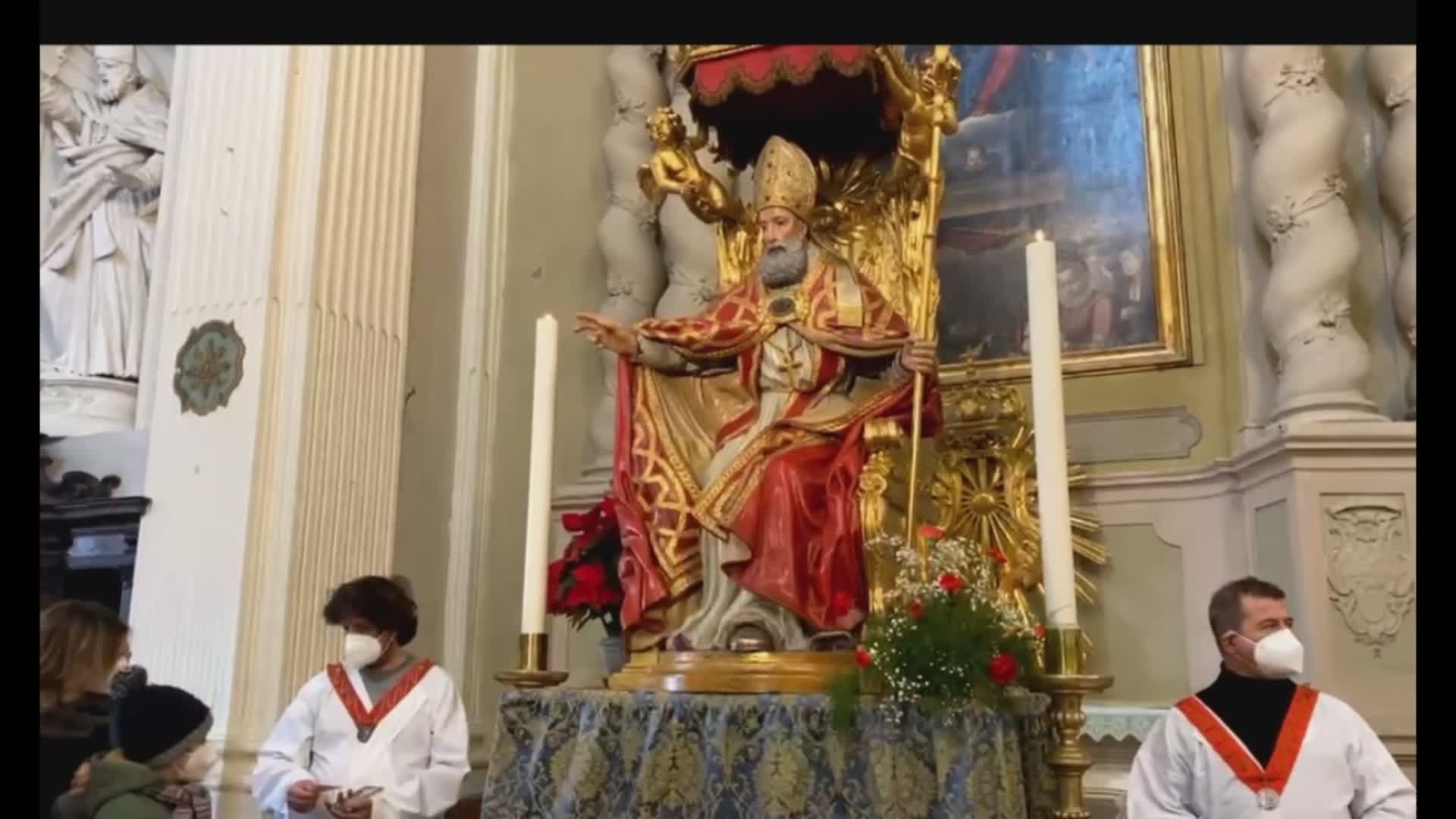 S. Feliciano, Sorrentino celebra messa nella cattedrale di S. Agostino