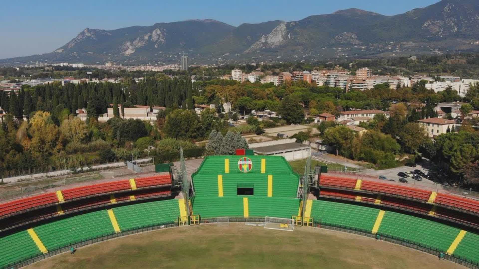 Ternana-Perugia: il primo derby domenica 18 settembre alle 16.15