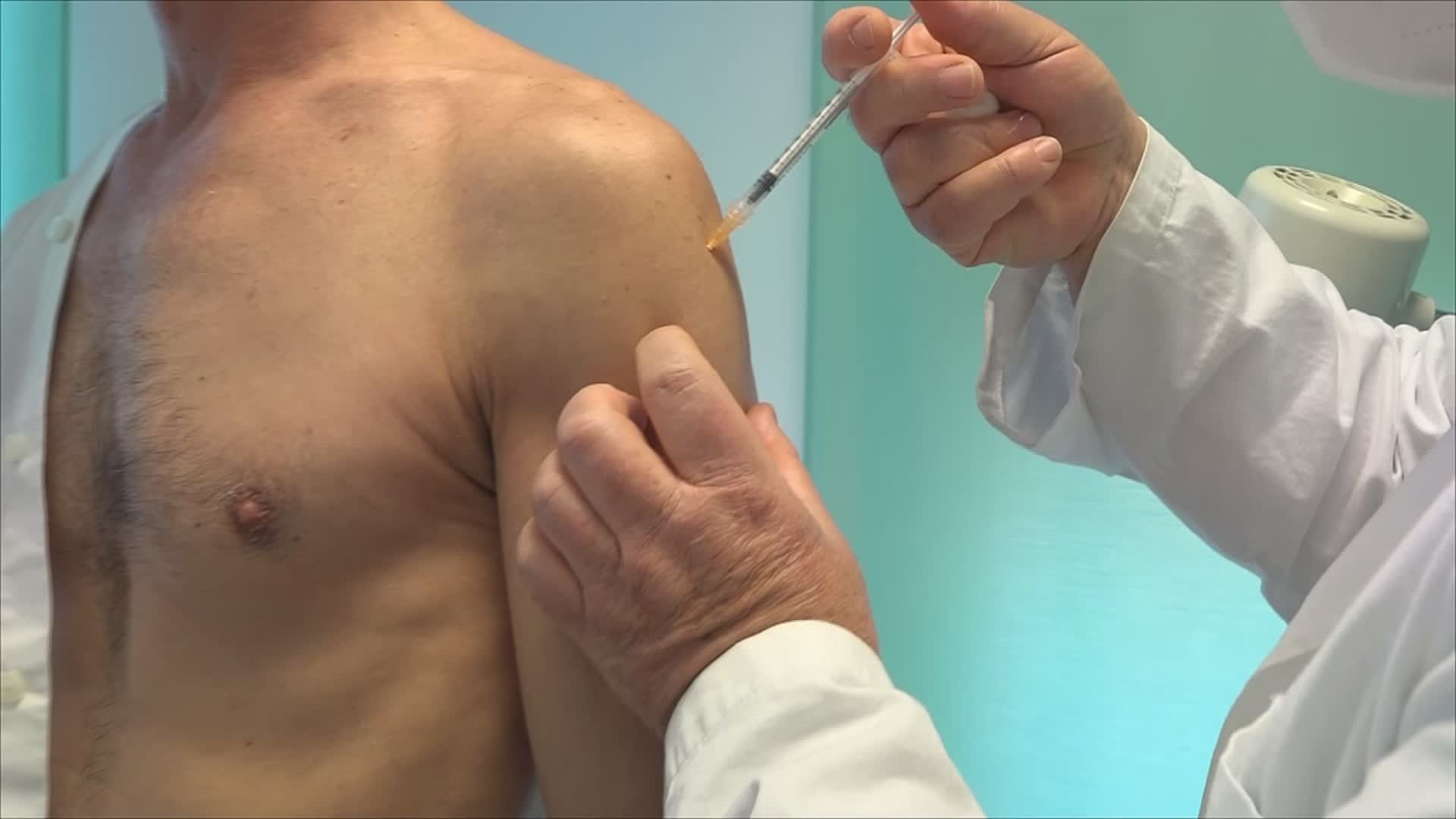 Gimbe su vaccinazioni: quarte e quinte dosi non decollano