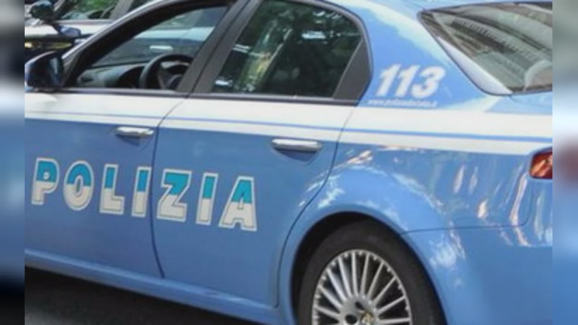 Sesso e inglese per pagarsi la droga: 2 arresti per spaccio