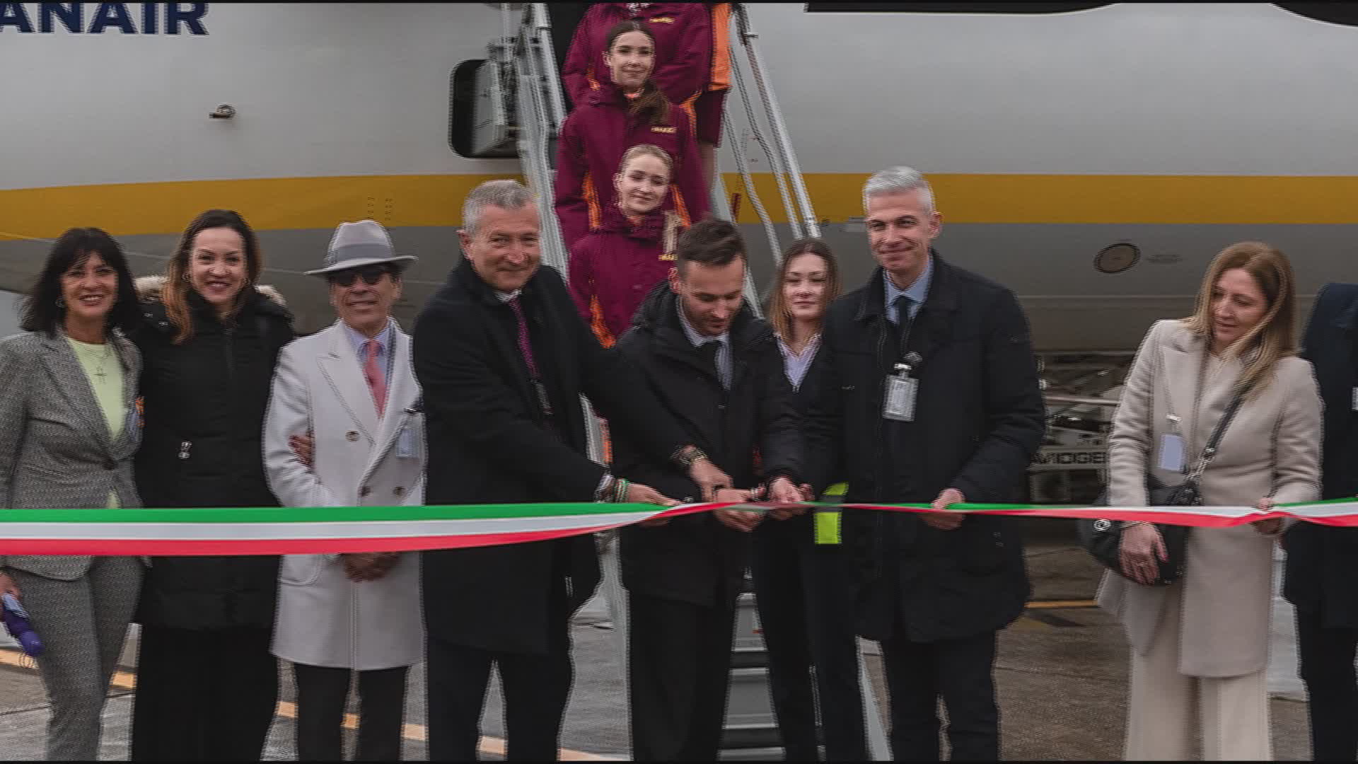 Aeroporto regionale, inaugurato volo Ryanair con Cracovia