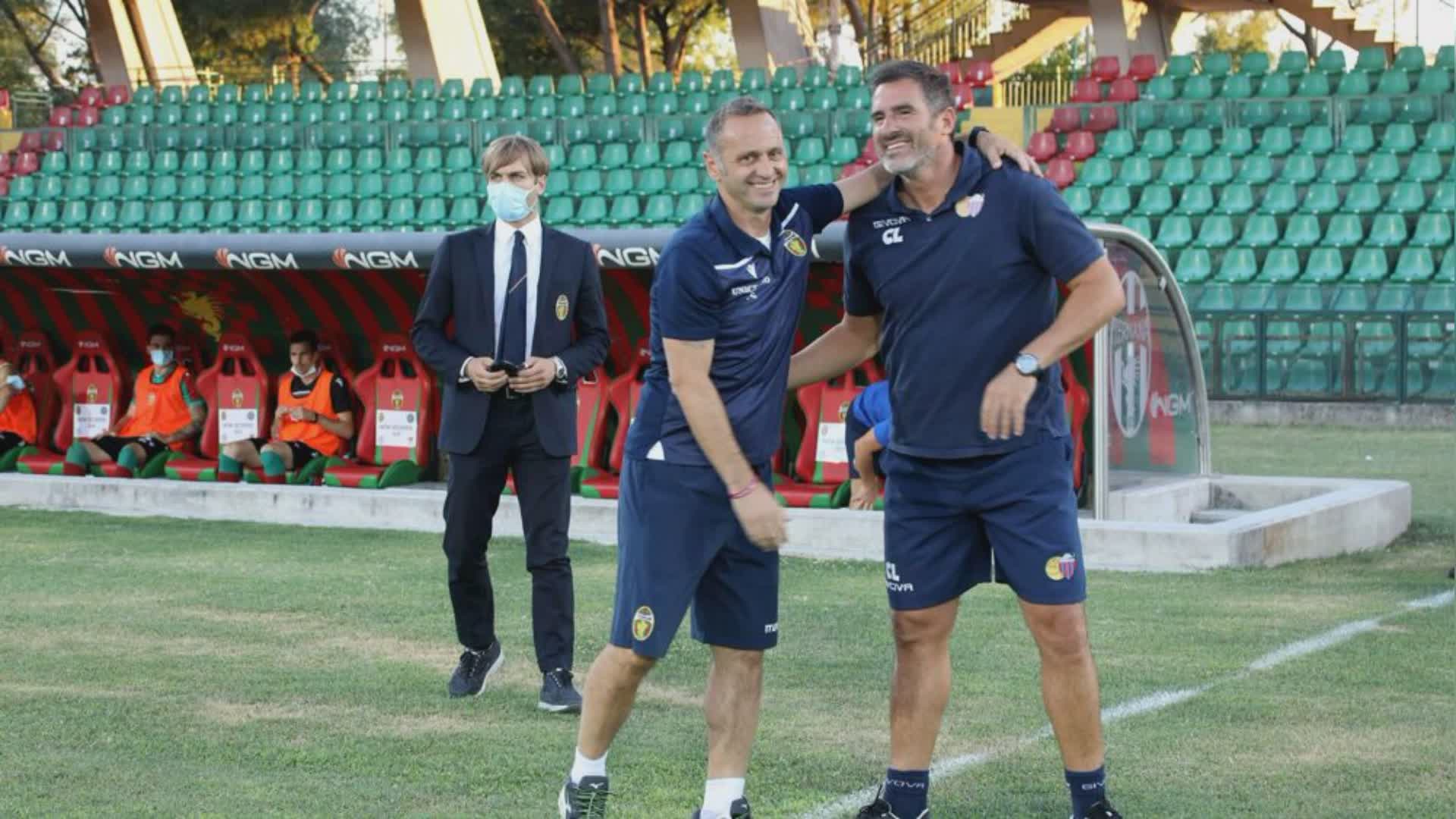 Calcio: Lucarelli rescinde a Catania. E’ sulla strada per Terni