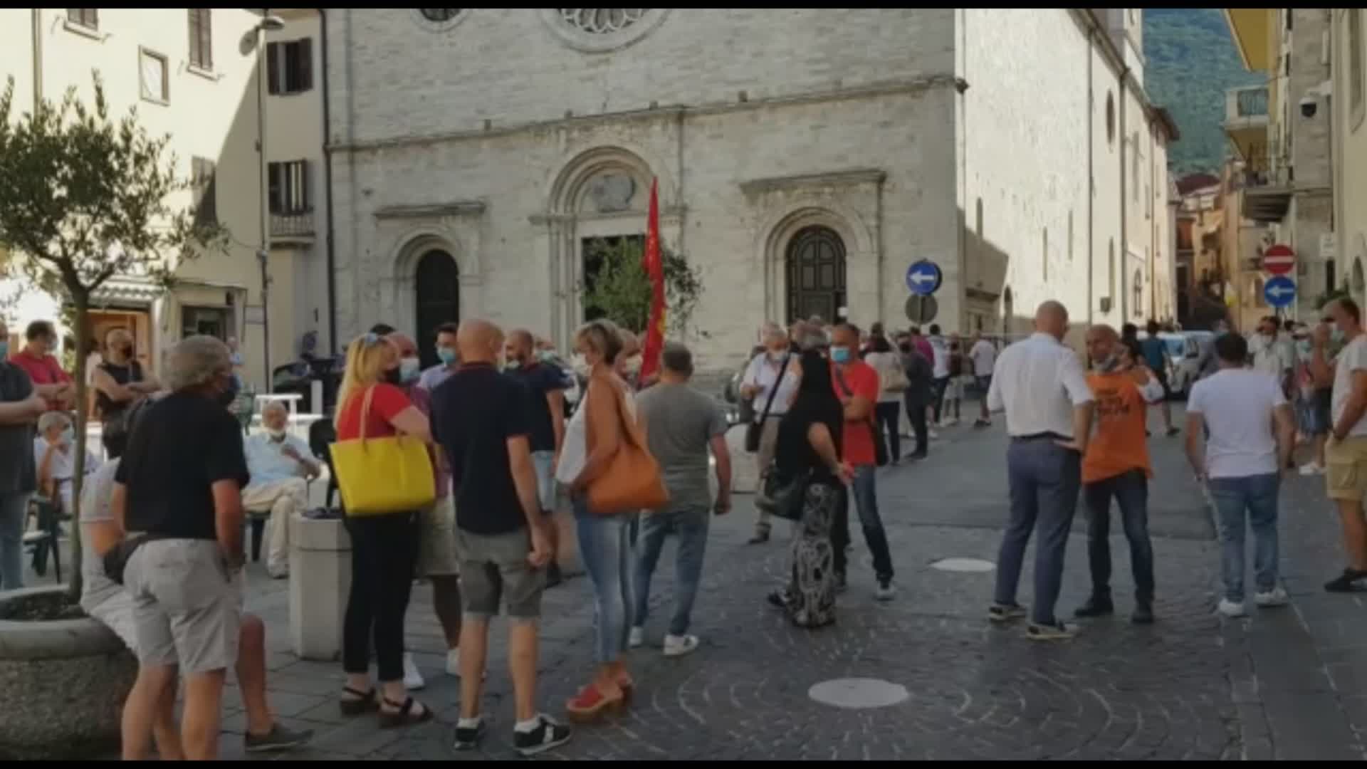 Caso ex Merloni, protesta dei lavoratori contro Porcarelli