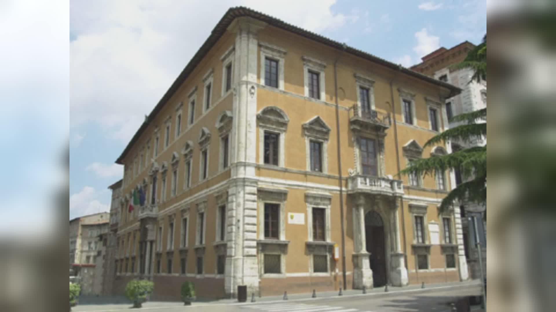 Palazzo Donini, due positivi, scattano i tamponi