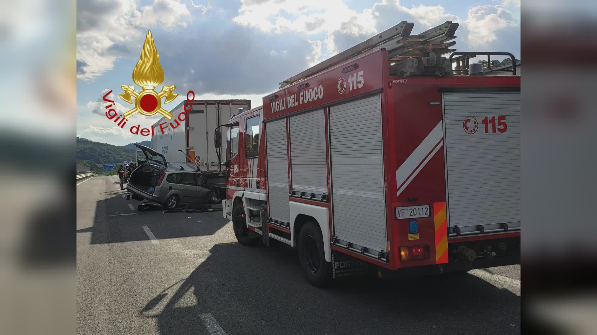 Auto contro camion. Muore trentenne