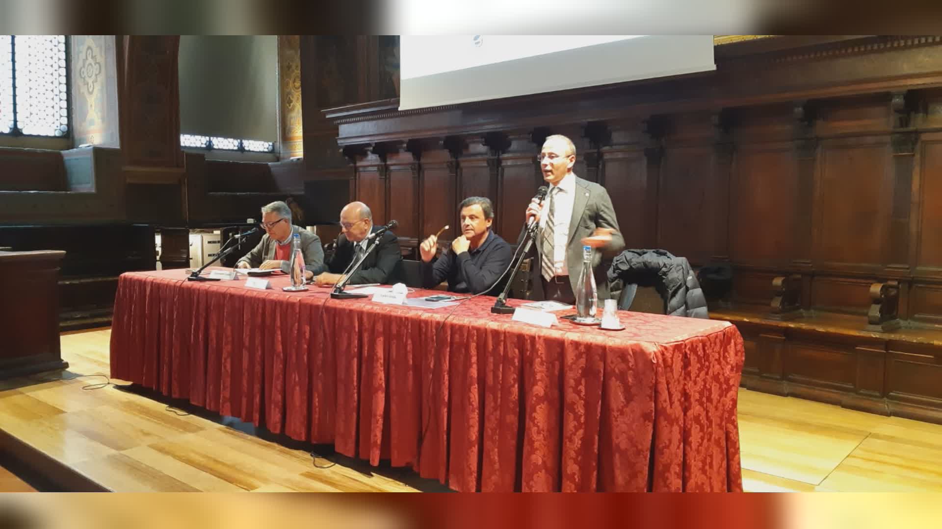 Calenda a Perugia presenta il suo libro "I mostri"