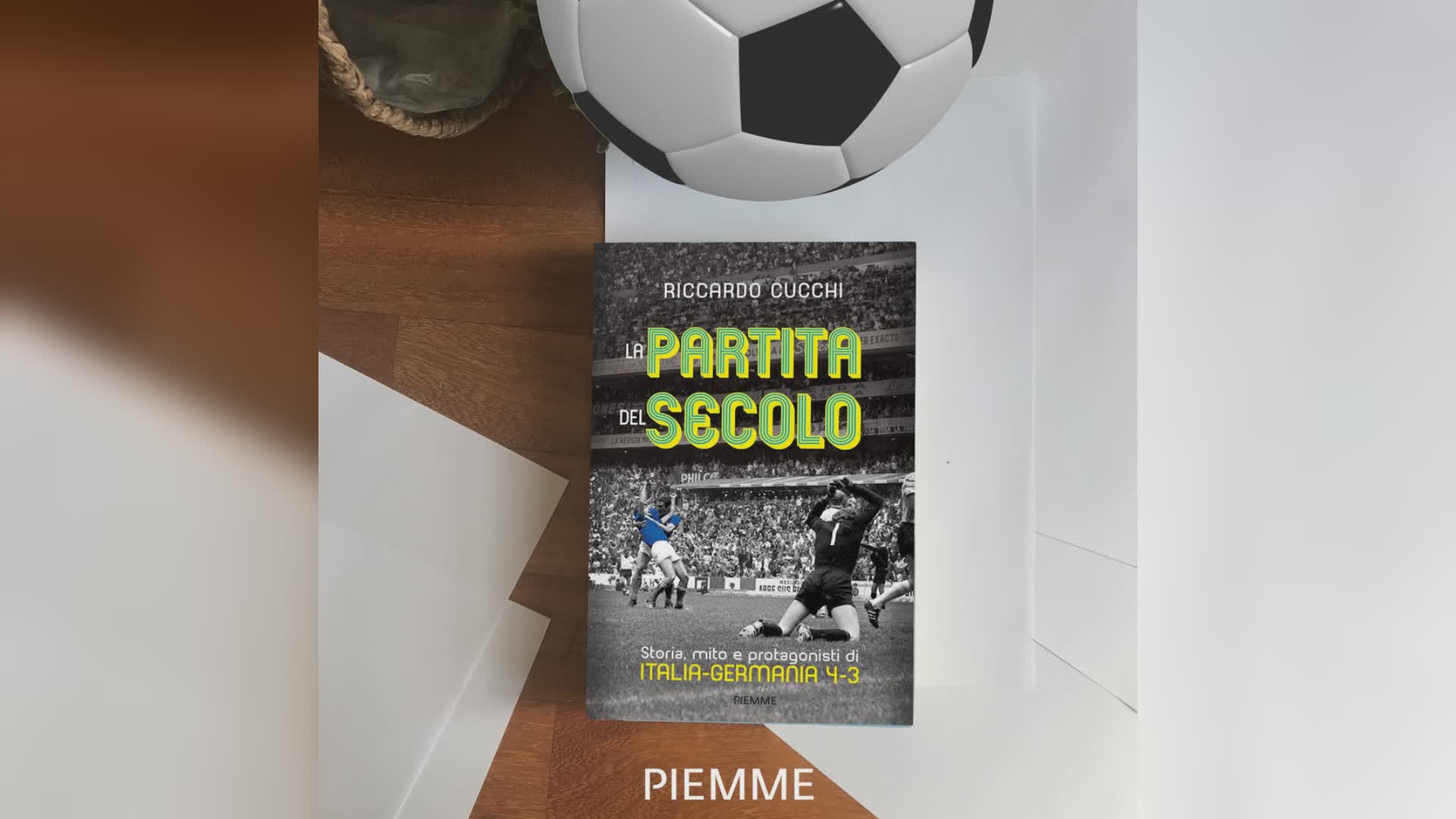 Riccardo Cucchi presenta  “La partita del Secolo”