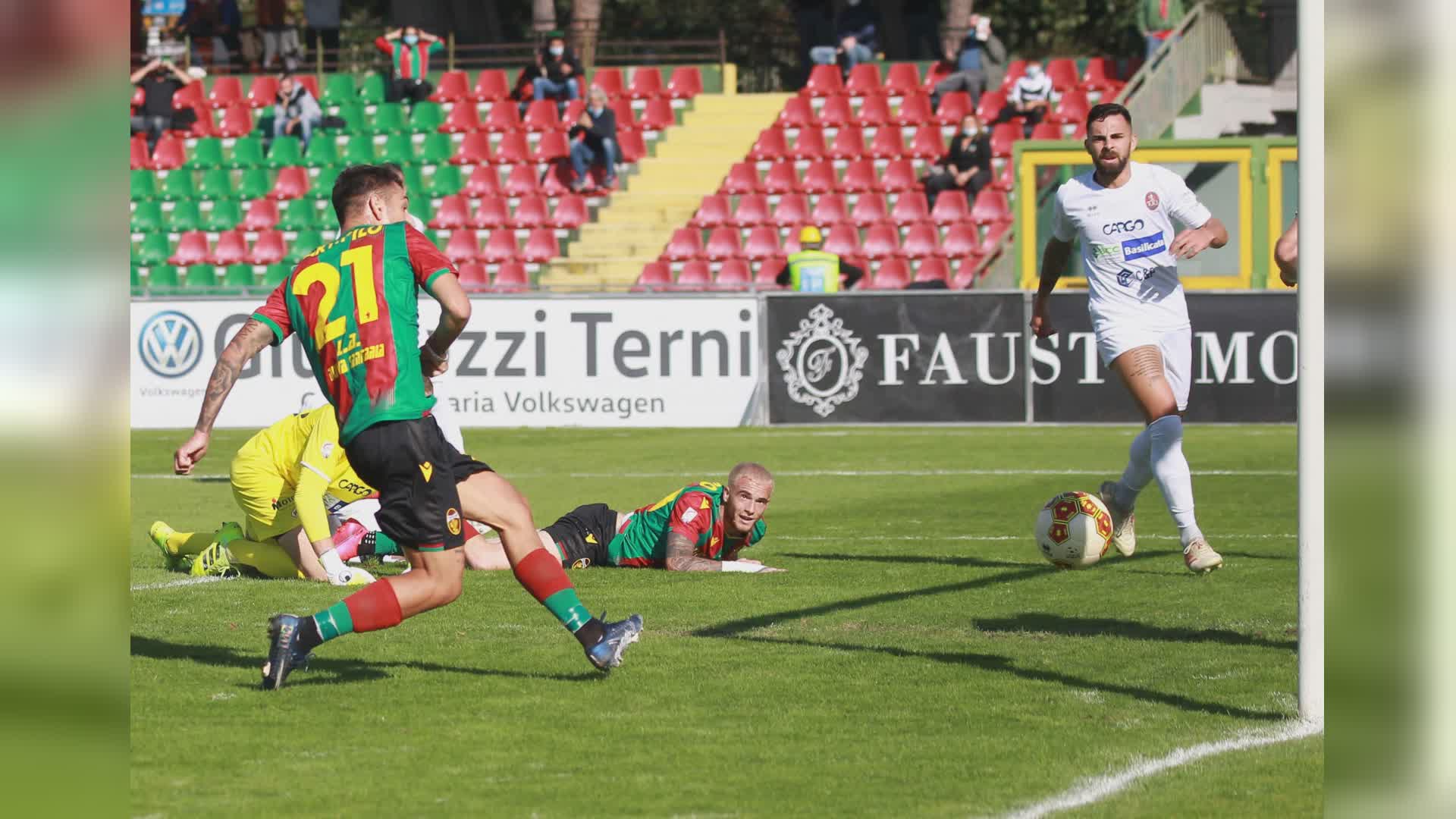 Ternana-Potenza 3-0: per le Fere tornano tifosi e vittoria
