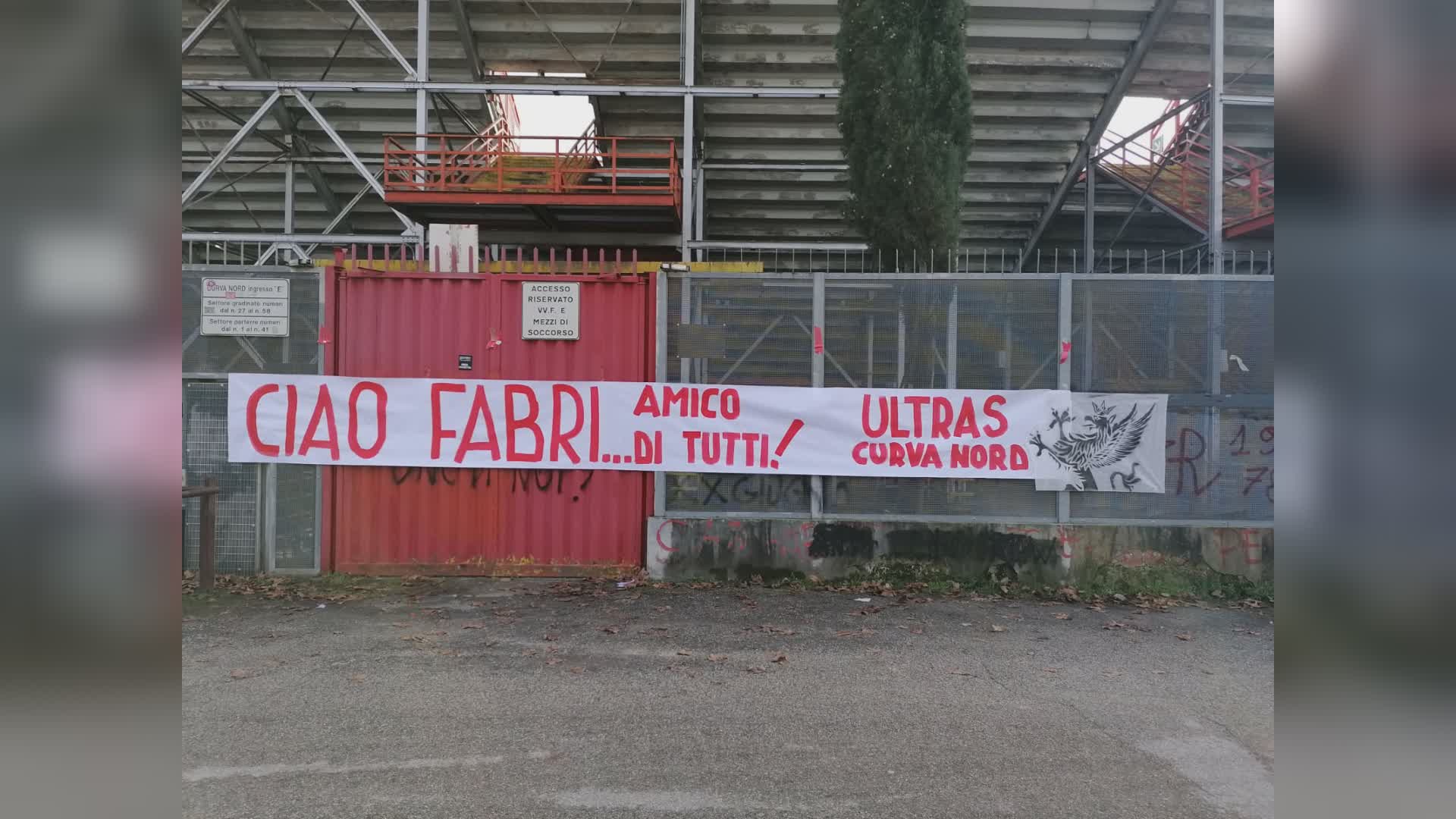 Ciao Fabri, la Curva Nord "saluta" Fabrizio Palazzoni