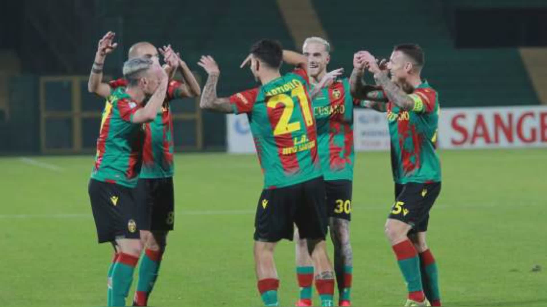 Ternana dilaga con la Casertana (5-1): fere a +14 dal Bari