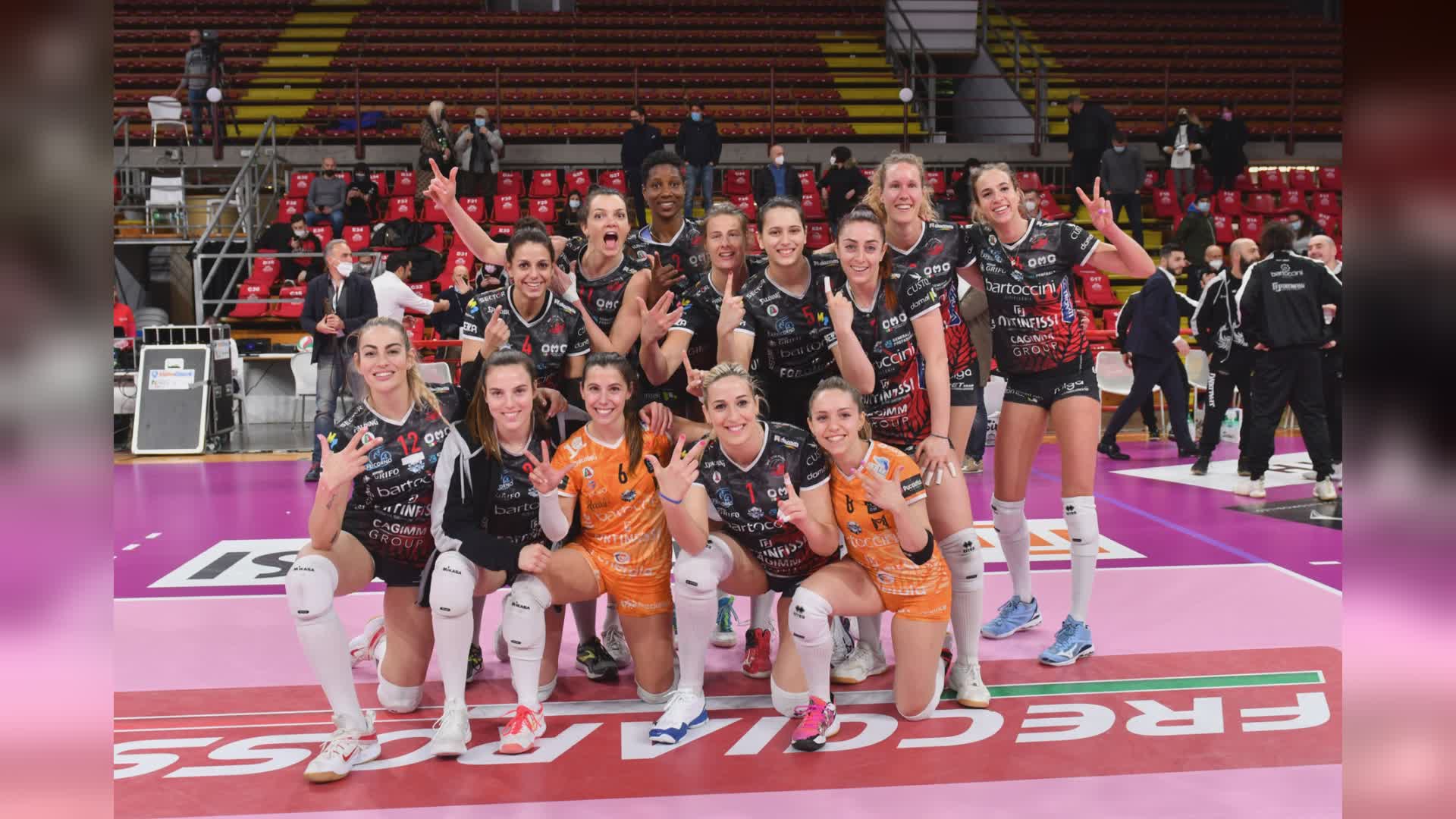 Gigantesca Bartoccini, 3-0 sul Cuneo e quarti di finale scudetto