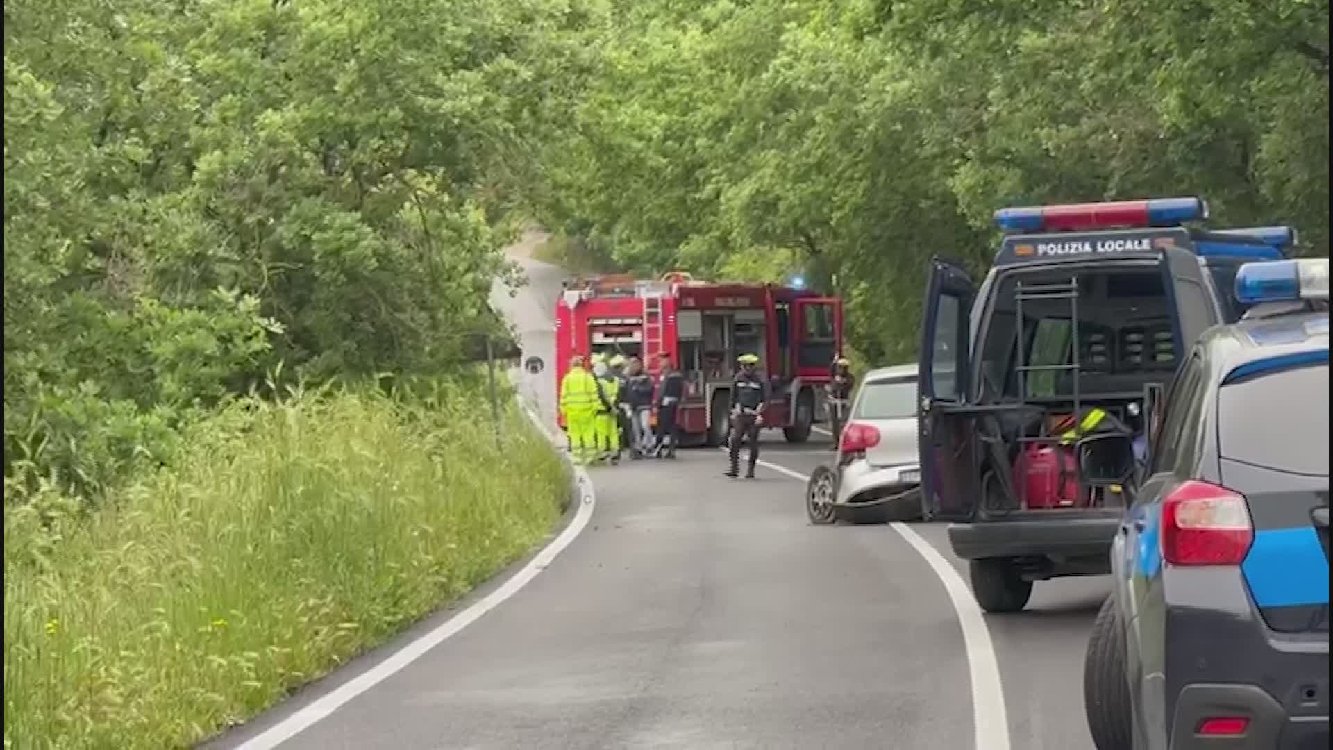 Incidente mortale: scontro auto, una 41enne perde la vita a Mantignana