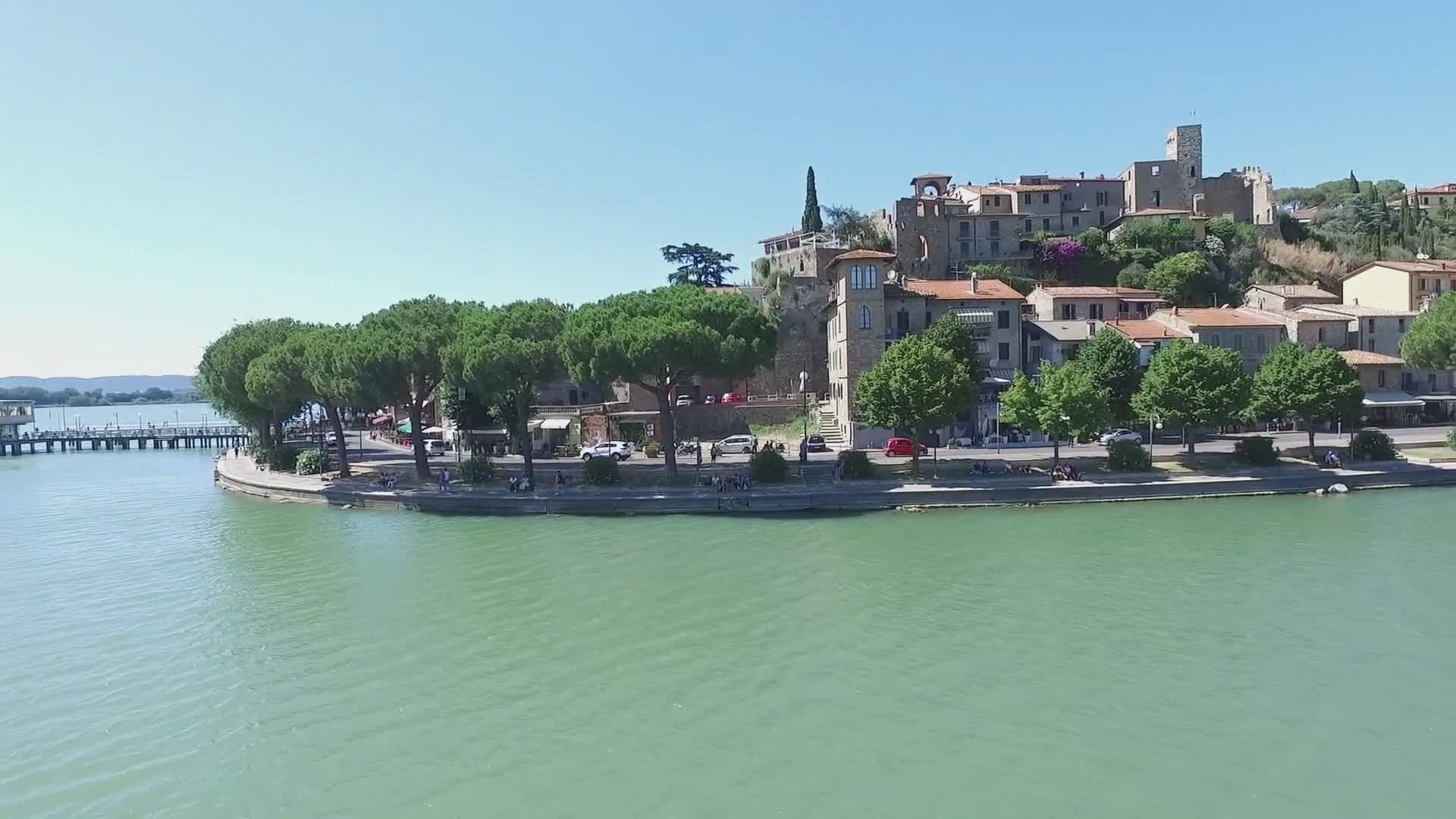 Caldo, al lago la temperatura dell’acqua sfiora i 30 gradi