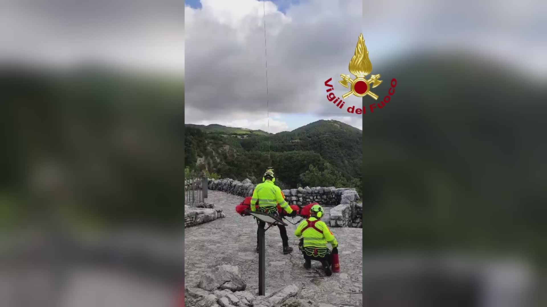 Vigili del Fuoco soccorrono donna caduta vicino Eremo