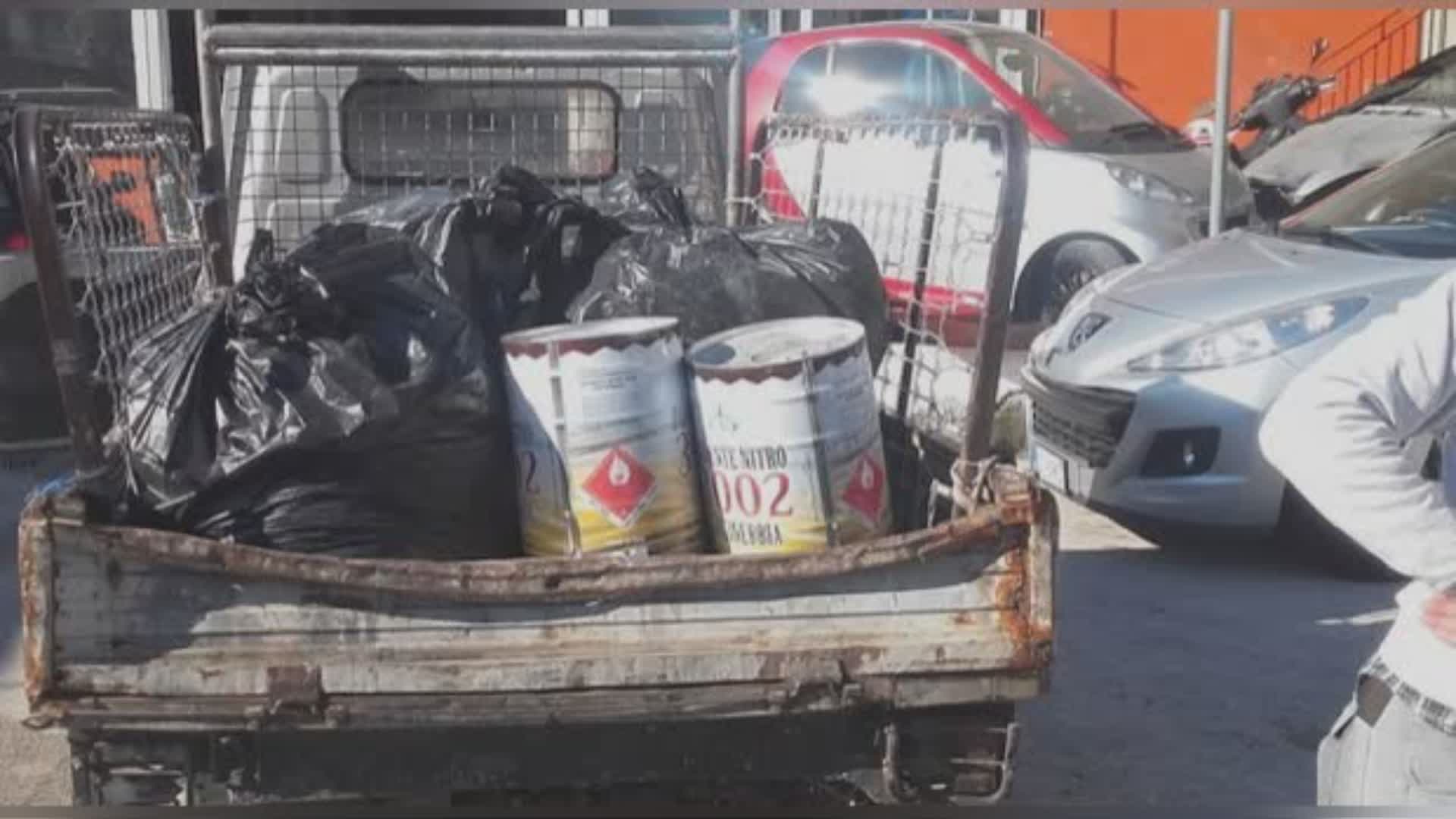 Smaltimento illecito e trasporto rifiuti pericolosi: fermato autista
