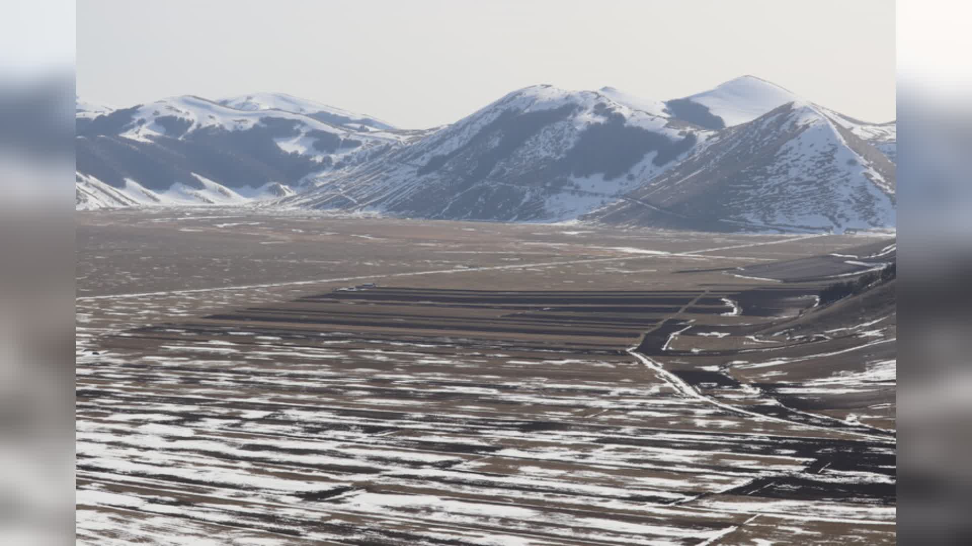 Prima neve di questa stagione a Castelluccio