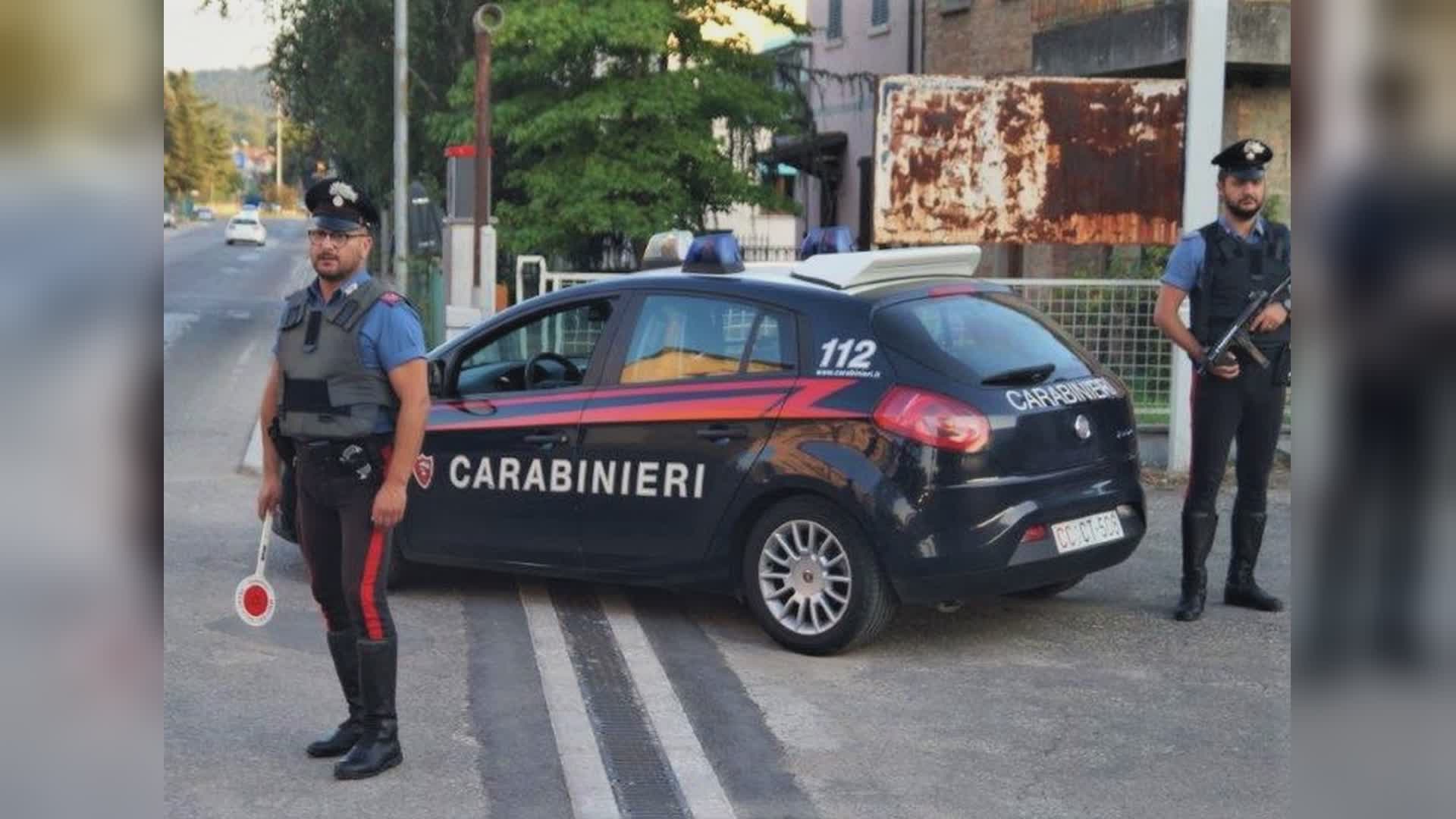 Viola obbligo dimora: fermato e trovato in possesso droga