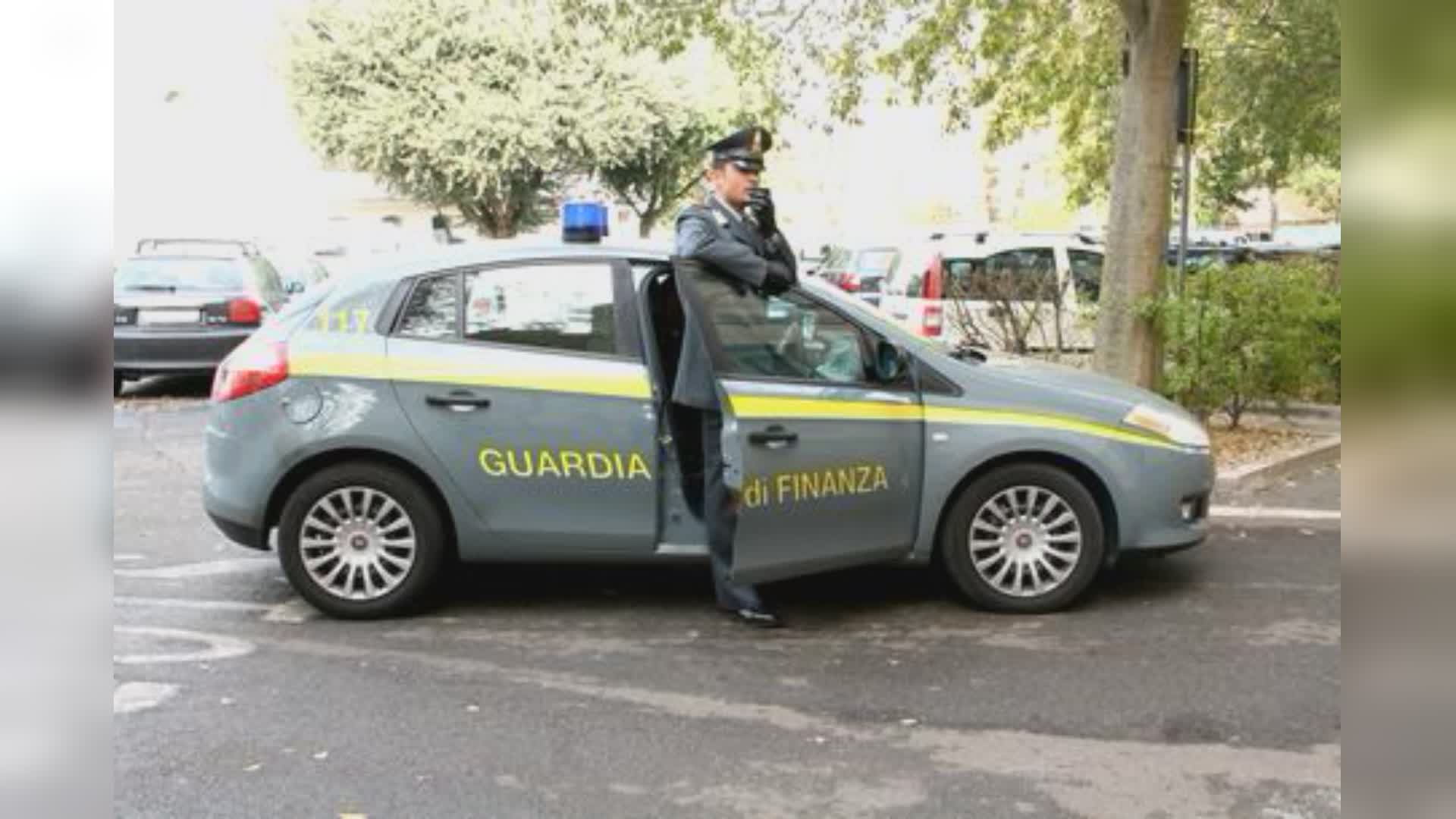 Guardia Finanza, sequestrata cocaina: due arresti