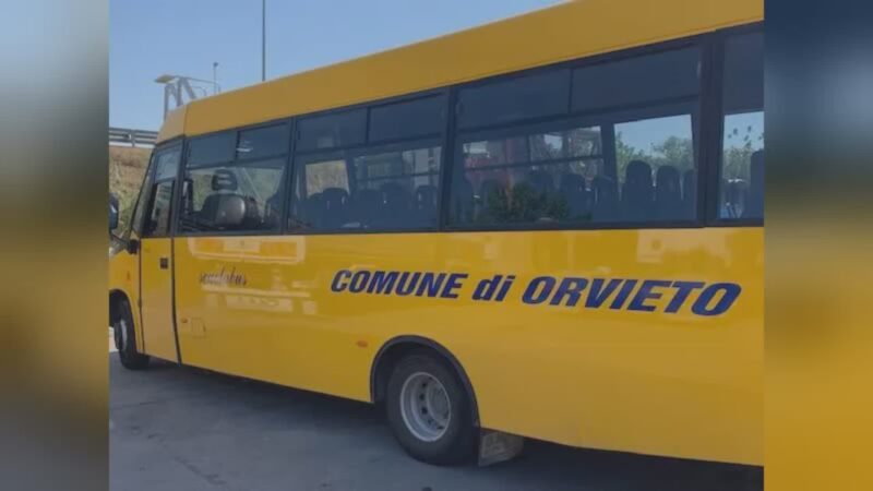 Inadempienze servizio scuolabus: il Comune risolverà il contratto