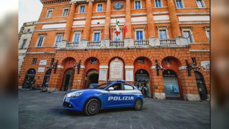 Fugge per sottrarsi ai maltrattamenti: arrestato 45enne dalla Polizia
