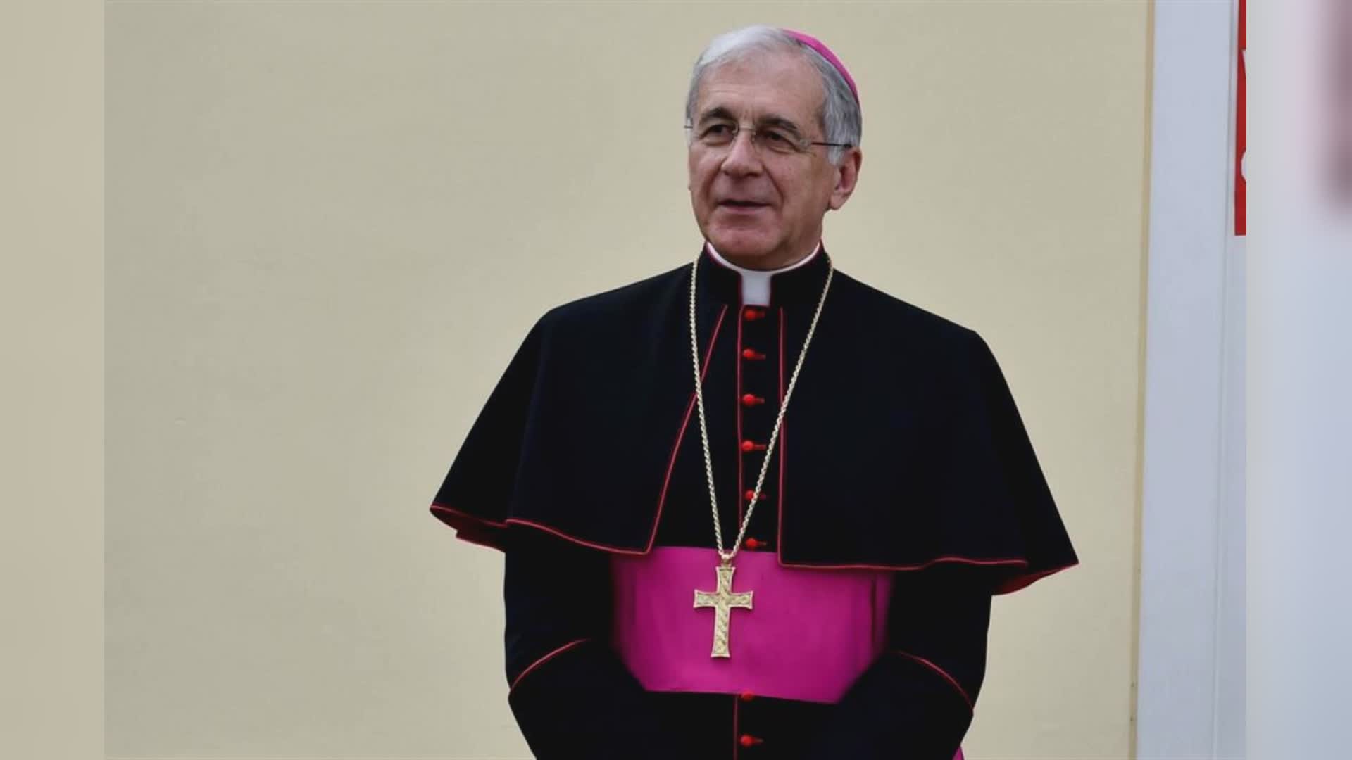 Fine vita, Mons. Boccardo denuncia per post offensivi contro di lui