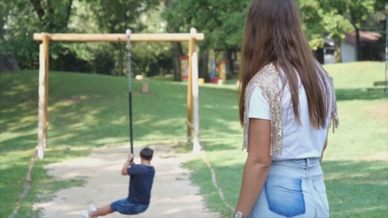 Aur: boom di centenari e flessione tra bambini
