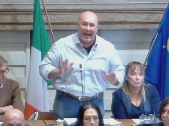 Centrosinistra sfiducia Bandecchi “Restituiamo futuro alla città”